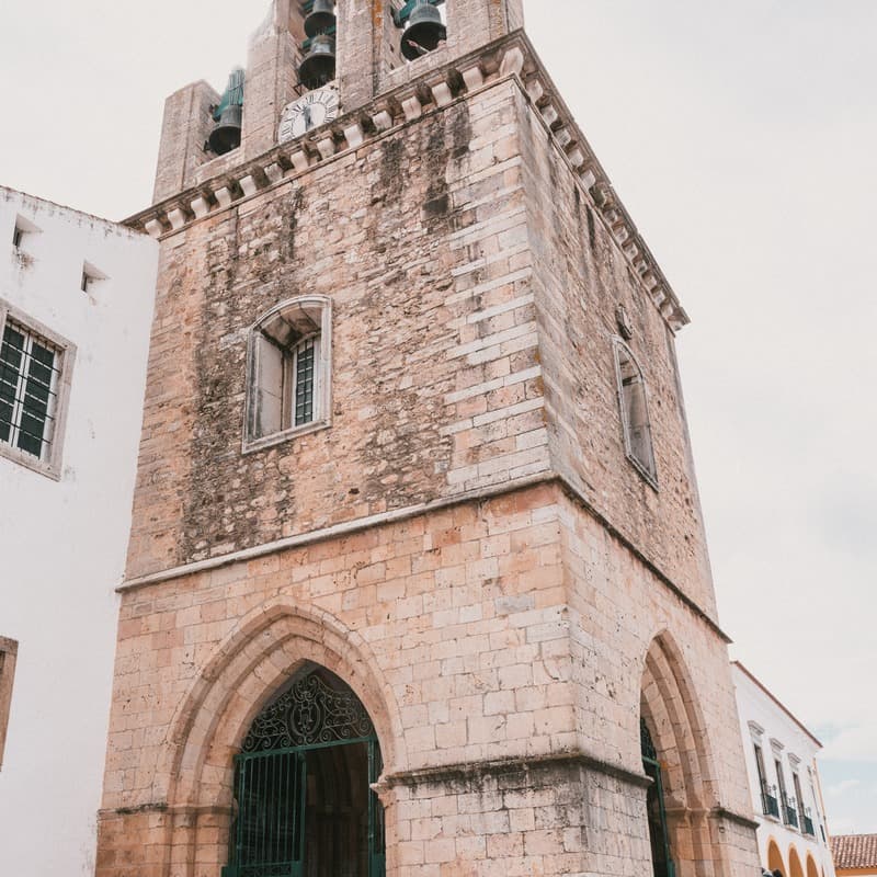 Pluseurs Gens Voy (arr. J. Randolph Hall)