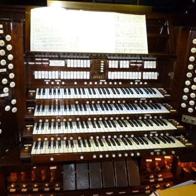 Fugue a la gigue in D Major for Organ
